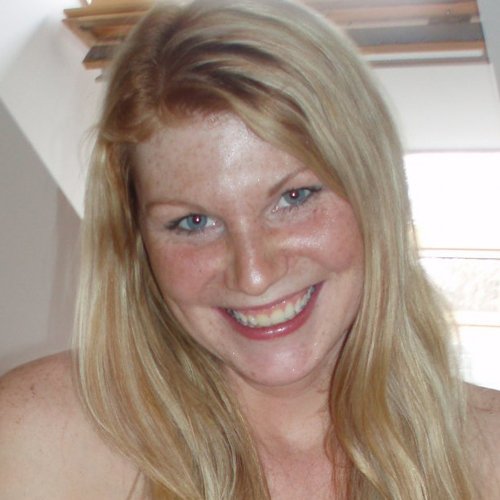 Petunia 26 Escort Bollington