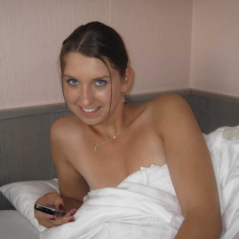 Pauline 21 Escort girl Bovingdon