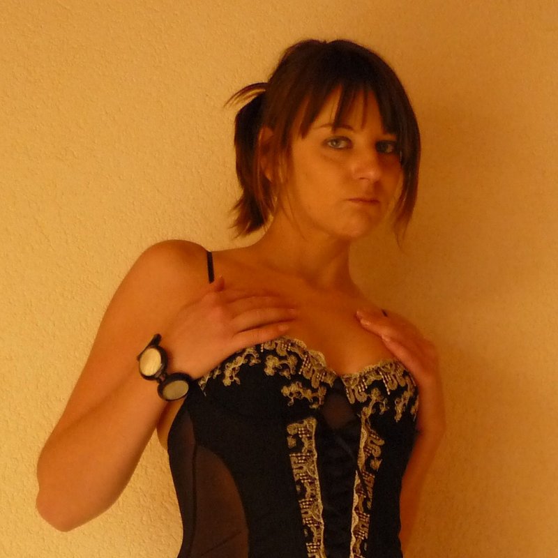 Roxane 24 Escort Beaconsfield