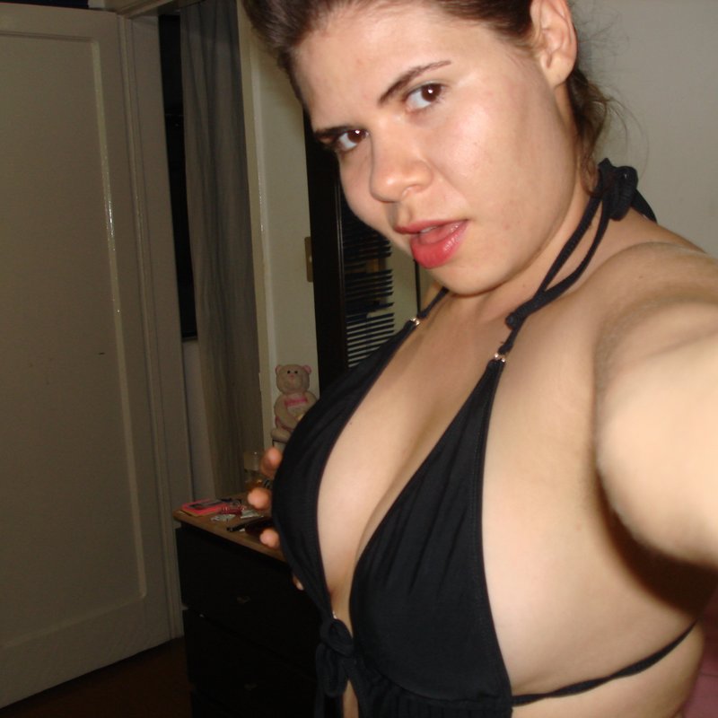 Cara 22 Escort in Monifieth